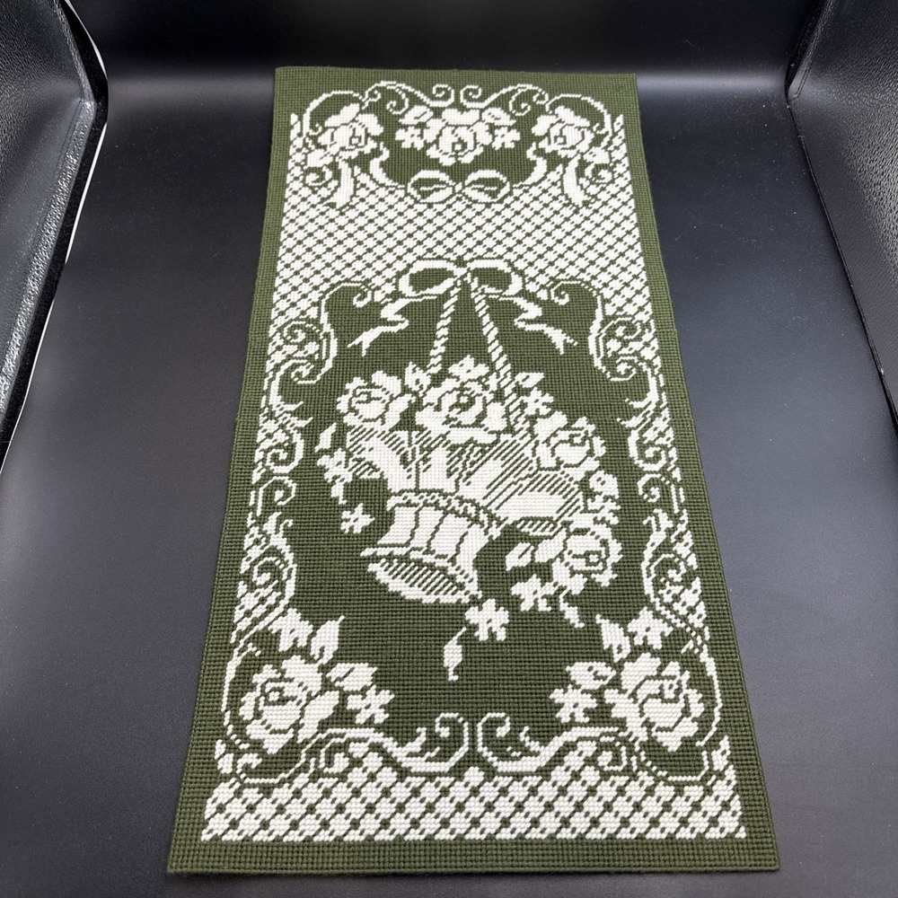 24" Table Runner Plastic Canvas Needlepoint Basket Of Roses Green Completed